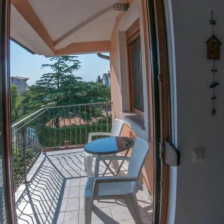 Erdgeschosswohnung Fuer 7 Personen By Interhome Dom wakacyjny